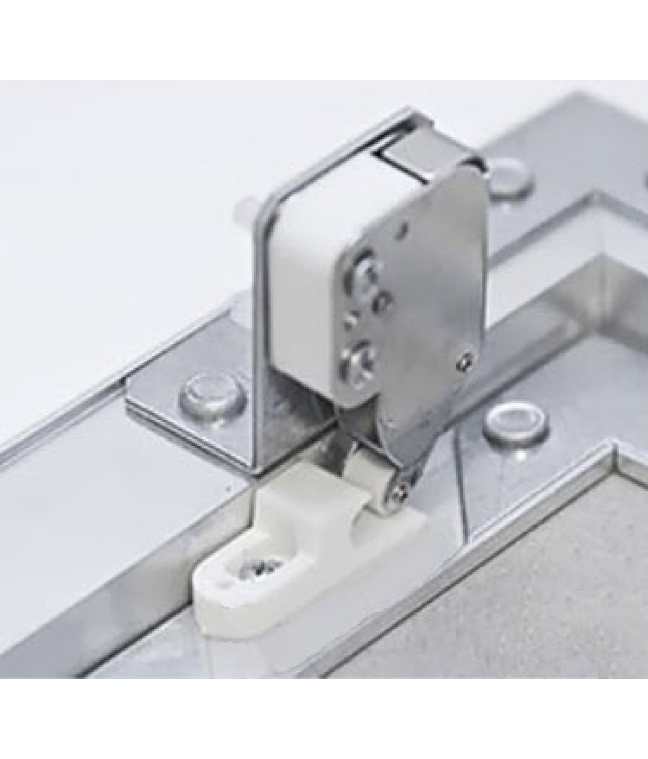 Drywall access panels AluKral - latch