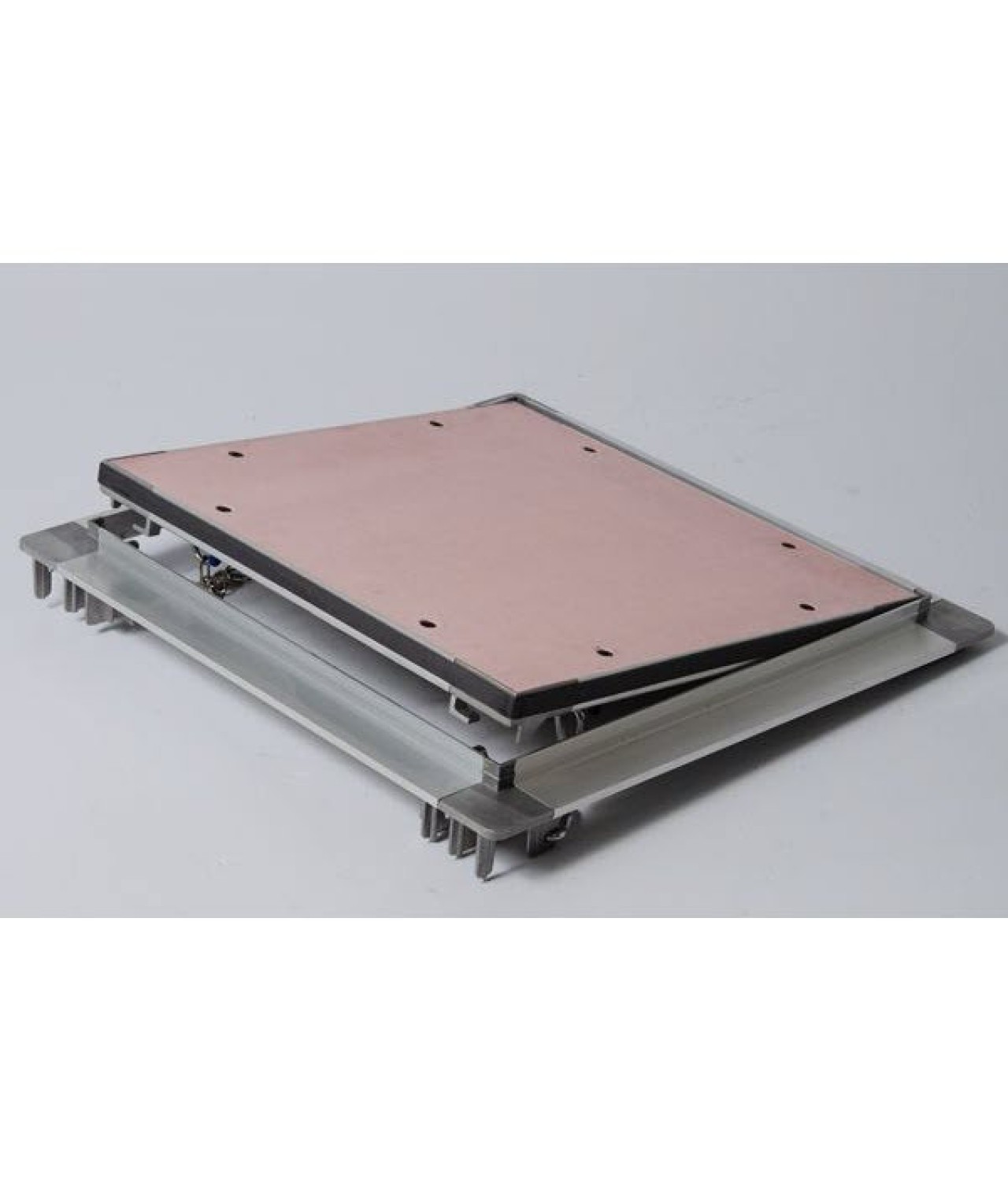 DORI-FIRE™ COUNTERWALL EI20 12.5 mm tulekindlad revisjoni luugid - avatud