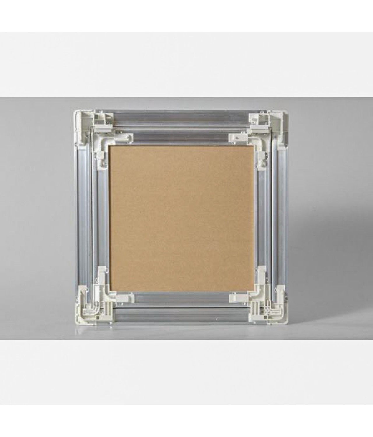 DORIKA® 25 mm – revizinės durelės su aliuminio rėmeliu ir sandarinimo tarpine, skirtos gipso kartono sienoms ir luboms - nugarėlė